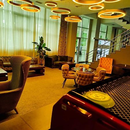 Green Tower Hotel تبليسي المظهر الخارجي الصورة