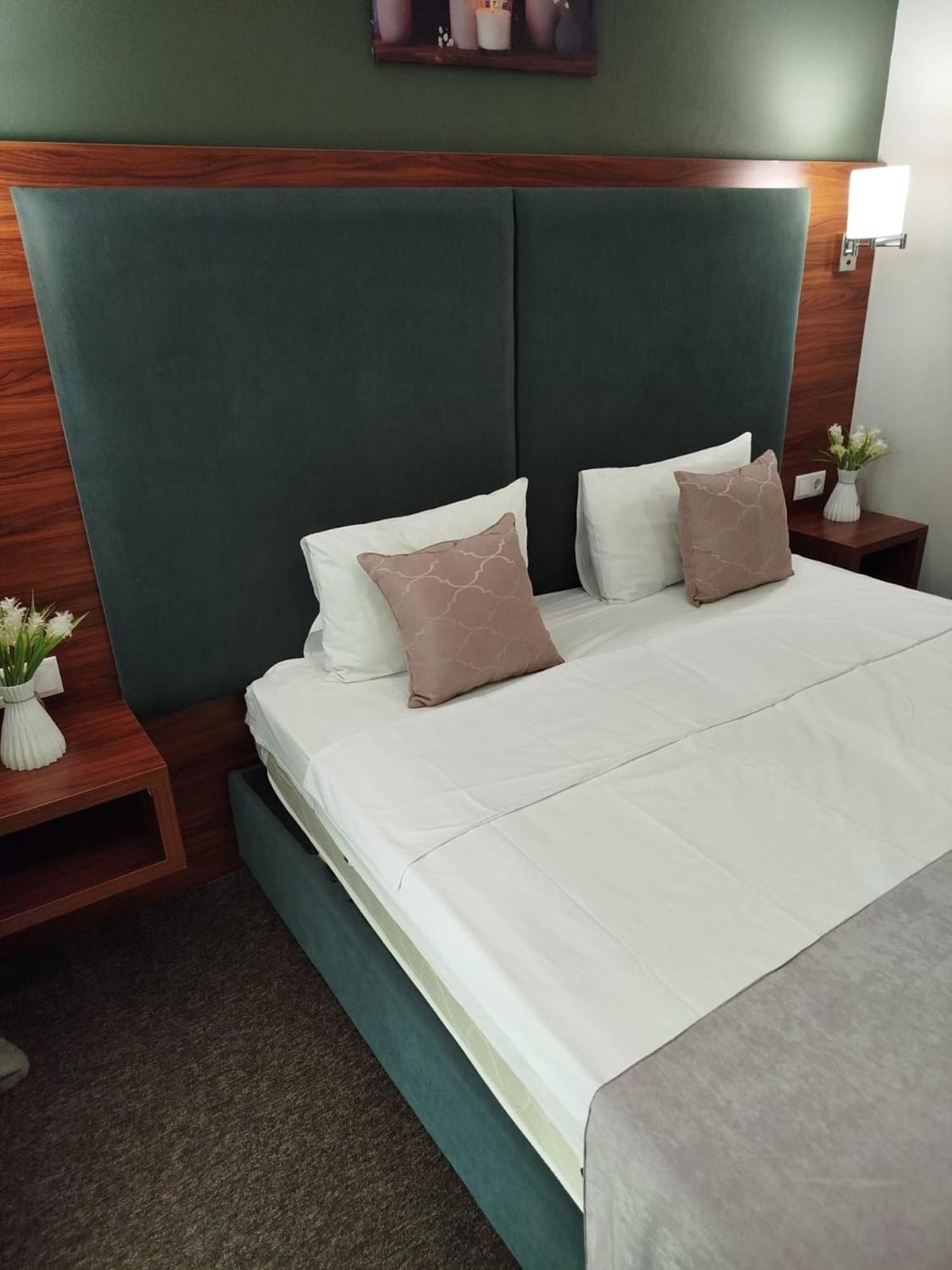 Green Tower Hotel تبليسي المظهر الخارجي الصورة