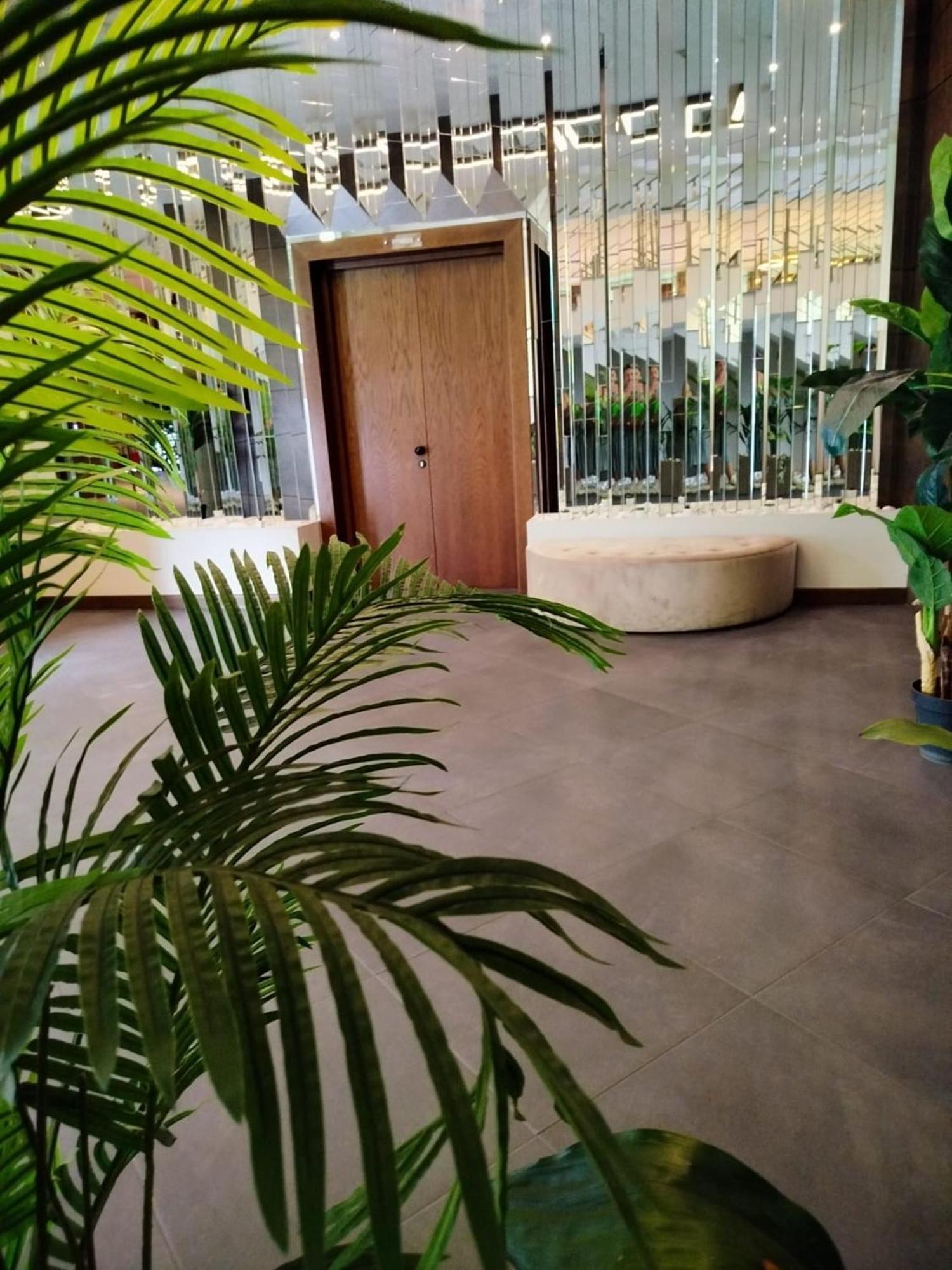 Green Tower Hotel تبليسي المظهر الخارجي الصورة