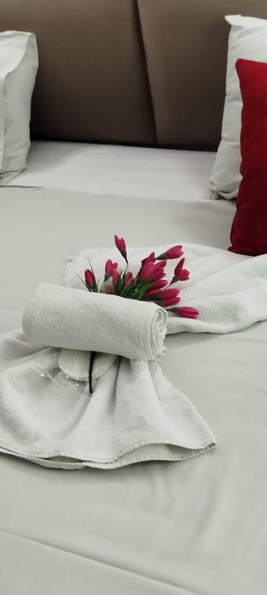 Green Tower Hotel تبليسي المظهر الخارجي الصورة