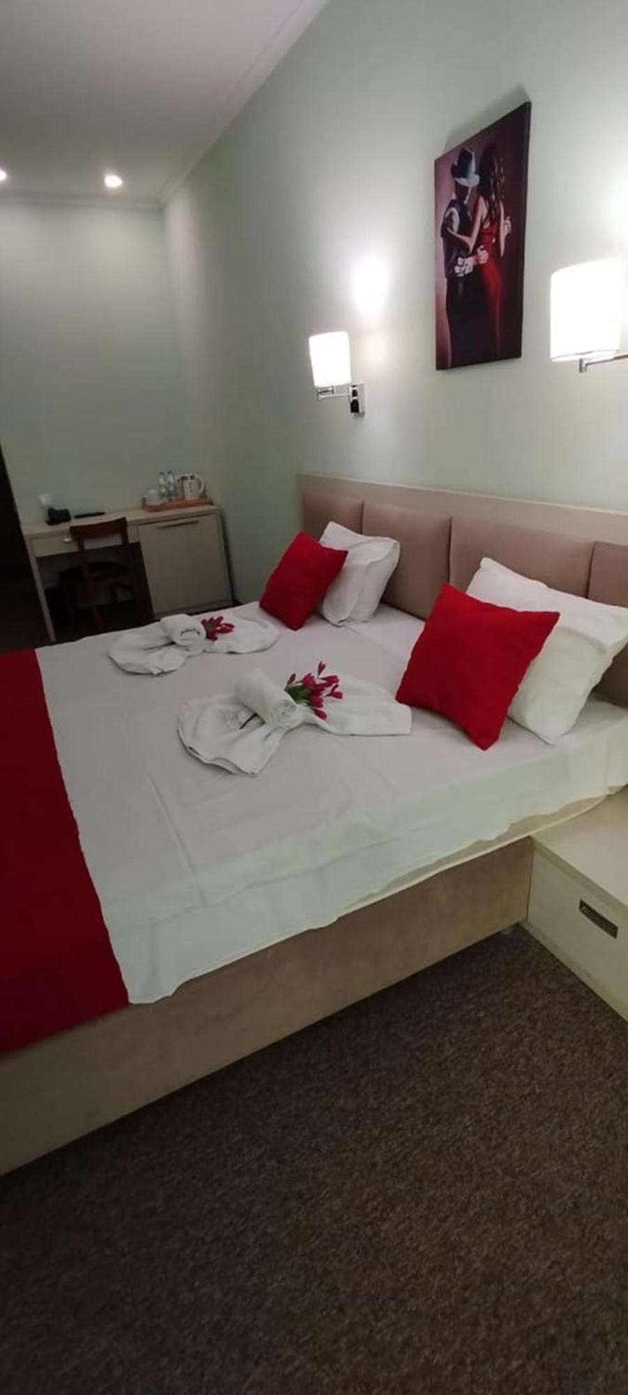 Green Tower Hotel تبليسي المظهر الخارجي الصورة